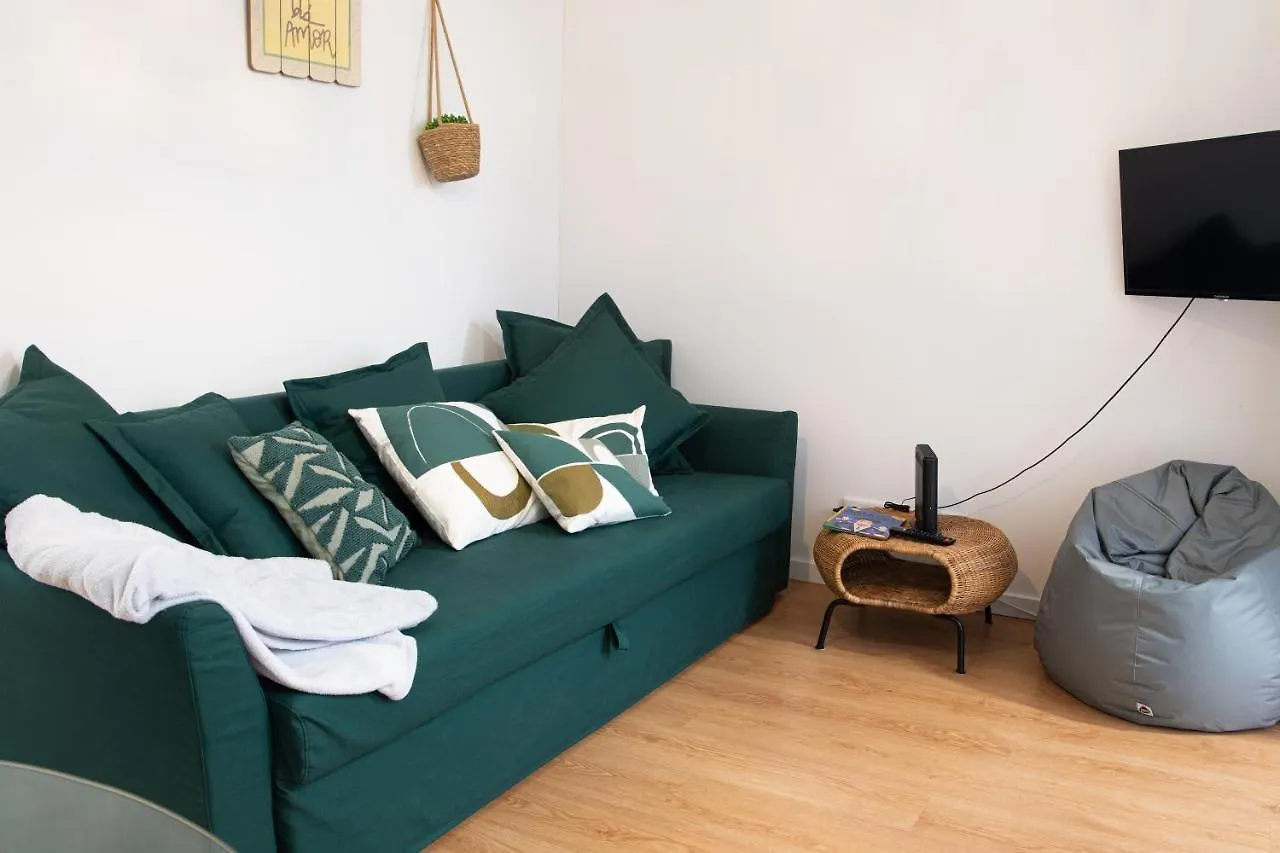 Charming 1 Bedroom Apartment W/ Terrace Near Belem Lisboa Πορτογαλία