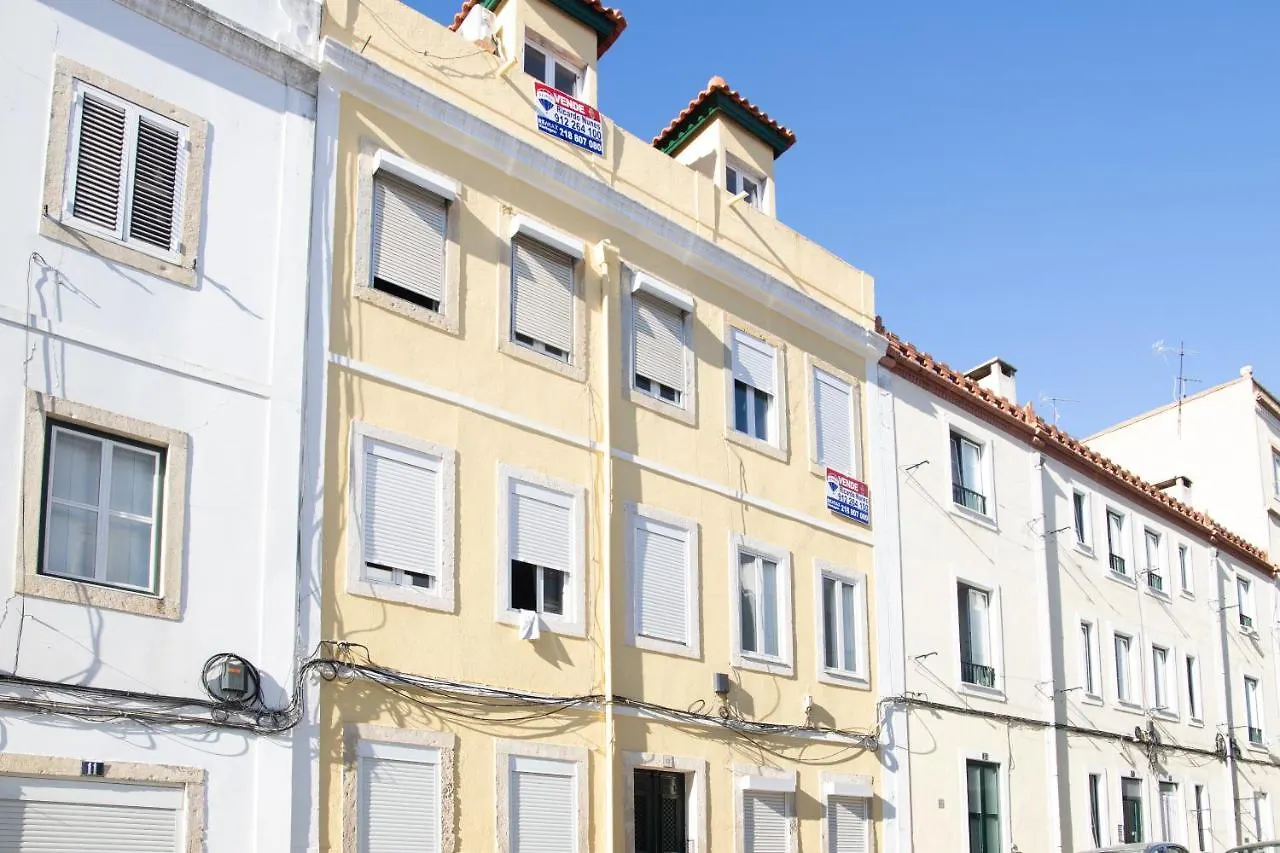 Charming 1 Bedroom Apartment W/ Terrace Near Belem Lisboa 0*,  Πορτογαλία